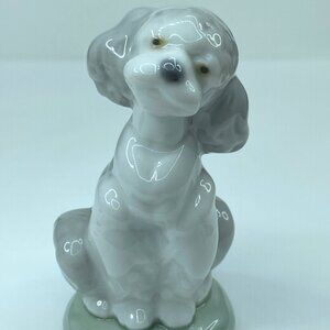 Lladro Porcelain 7685 “A Friend for Life “ Poodle Dog Figurine
